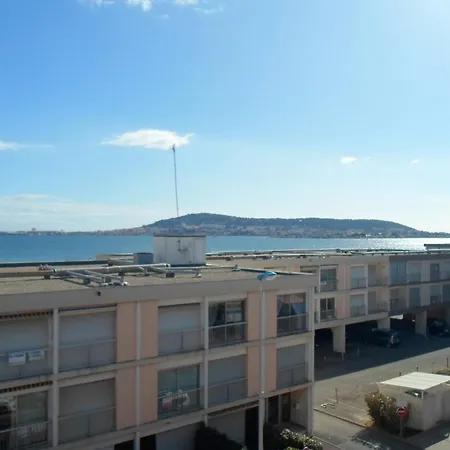 Climatise Proche Des Thermes Avec Balcon - Fr-1-503-50 *